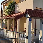 Silvija-1 By Interhome * Vir